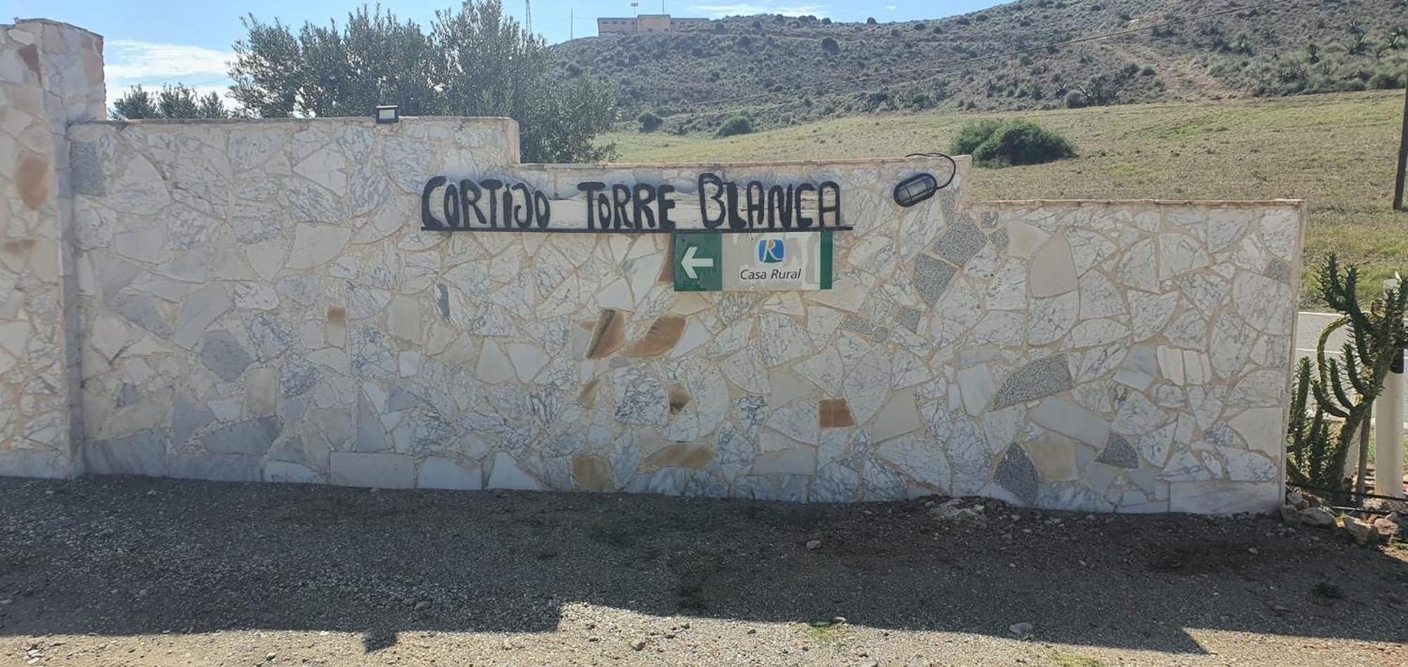 Casas Rurales Cortijo Torreblanca Parque Cabo De Gata Ел Посо де лос Фрайлес Екстериор снимка